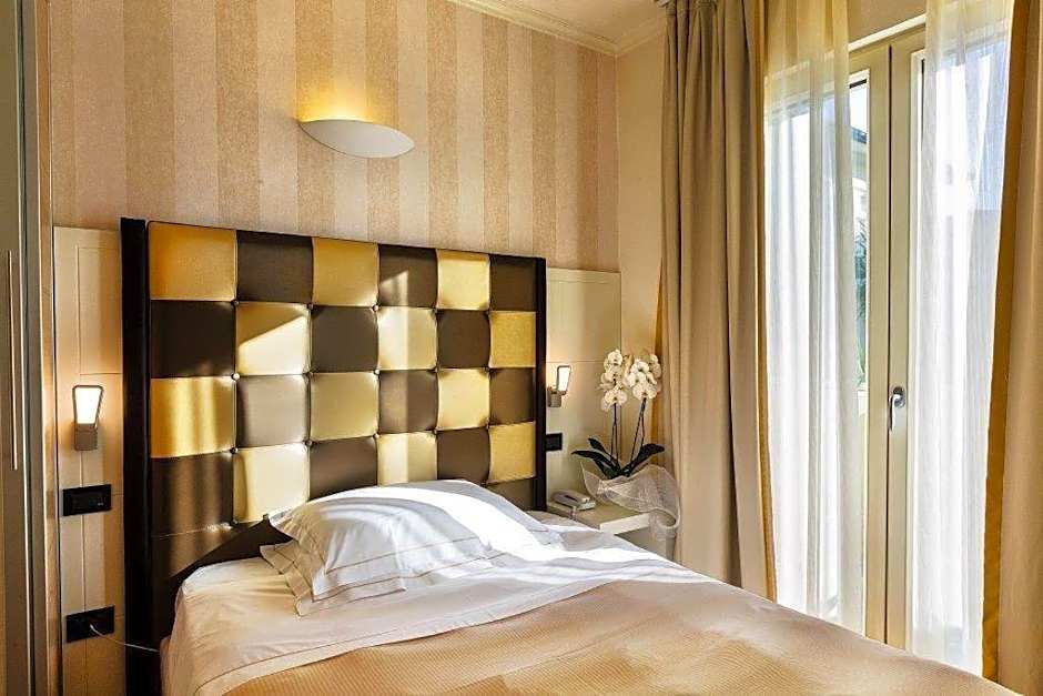 JR Resort Logos Forte dei Marmi