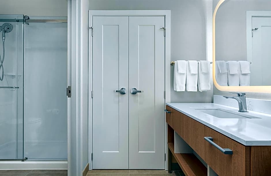 Homewood Suites By Hilton Burlington, On Canada