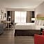 Country Inn & Suites by Radisson, Waterloo, IA