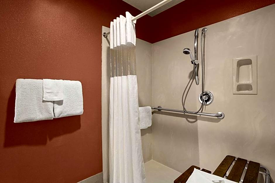 Baymont by Wyndham Sullivan