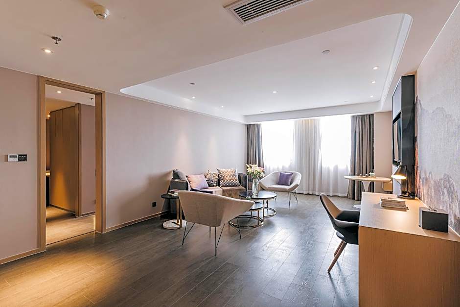 Atour Hotel (Jiangyin Binjiang Middle Road Sports Center)                                  