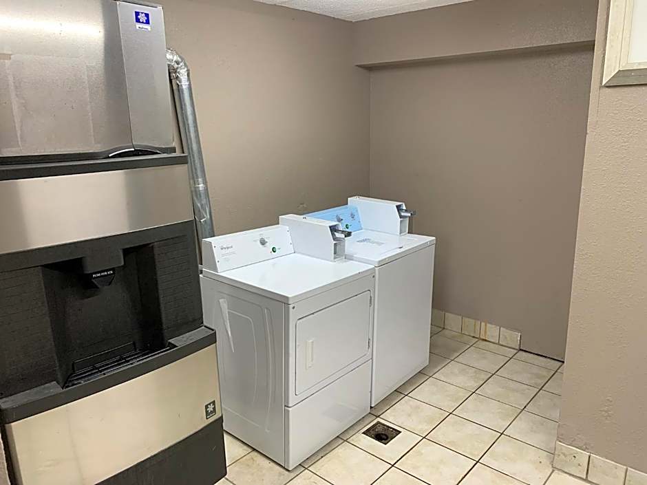 HomeTowne Studios Mystic - New London