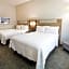 Holiday Inn Express & Suites Sacramento NE Cal Expo By IHG