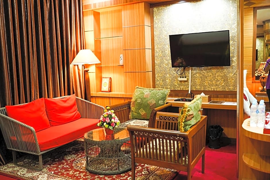 Grand Buana Lestari Hotel