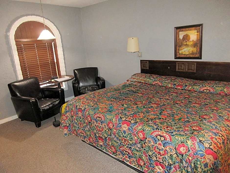 Frontier Motel