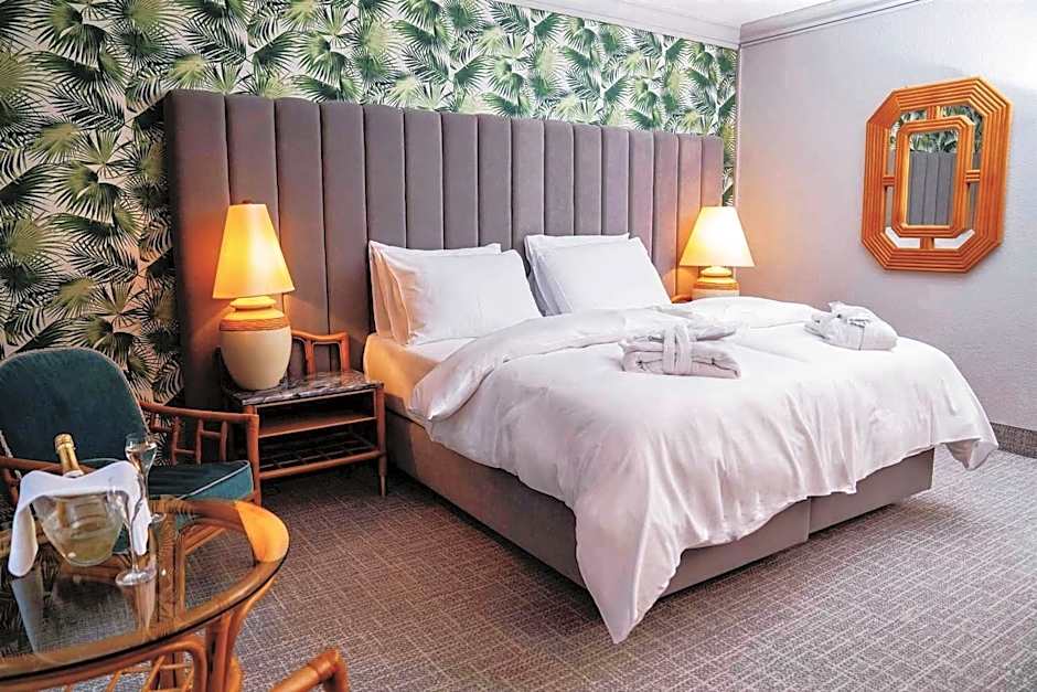 EVENTHOTEL PYRAMIDE & CONGRESS CENTER