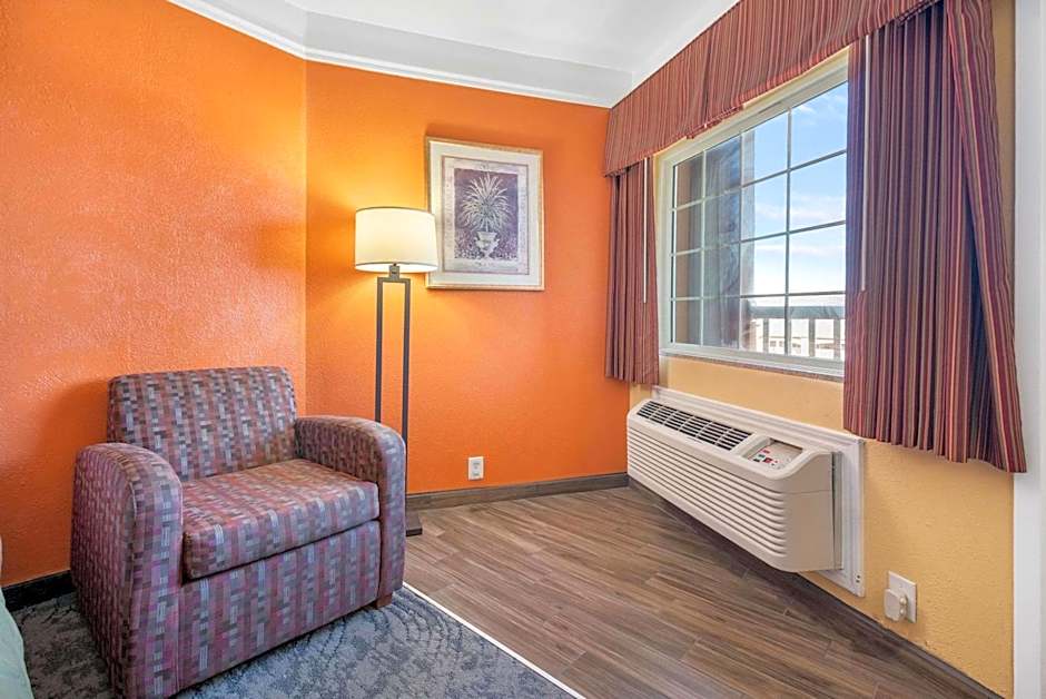 Quality Inn & Suites Galveston - Beachfront