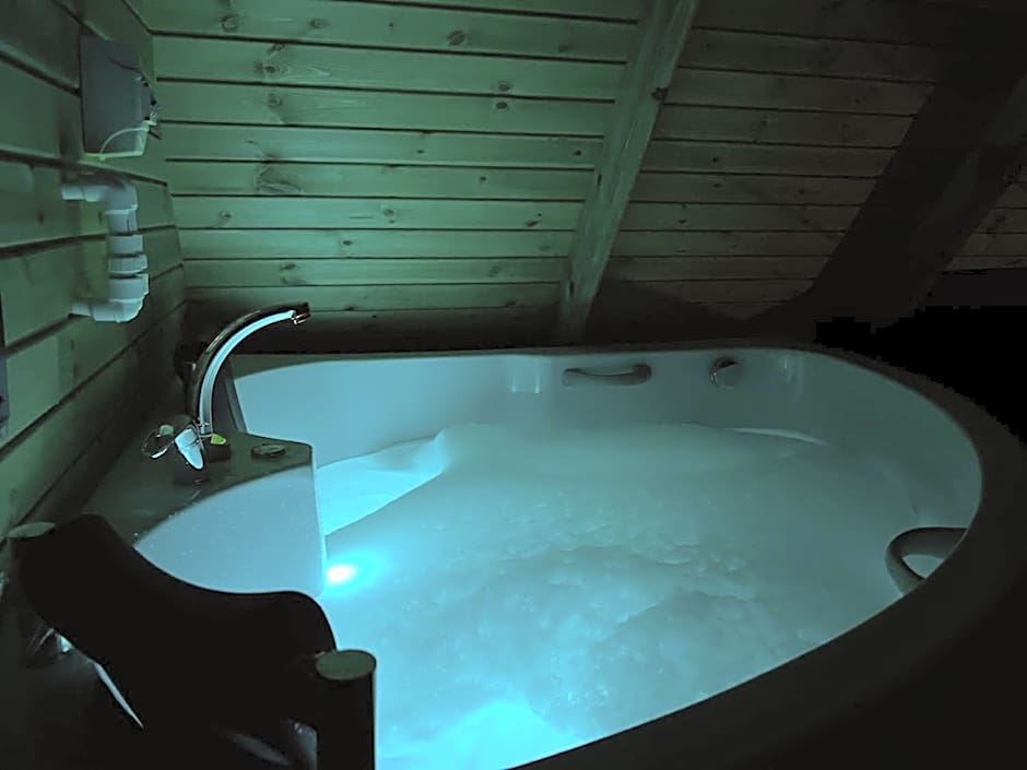 Hidden Garden Bungalow