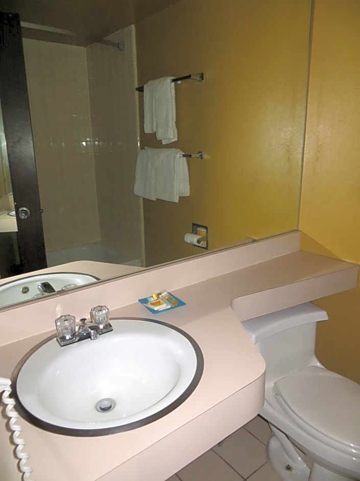 Days Inn by Wyndham Colorado Springs/Garden of the Gods