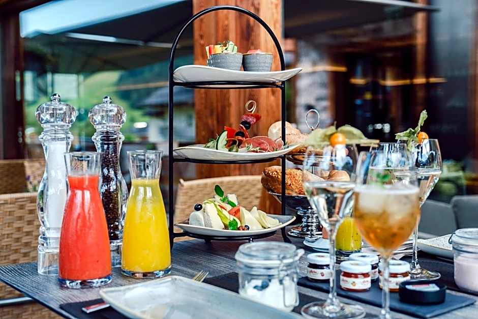 ALMMONTE PRÄCLARUM SUITES - Casual Boutique Hotel