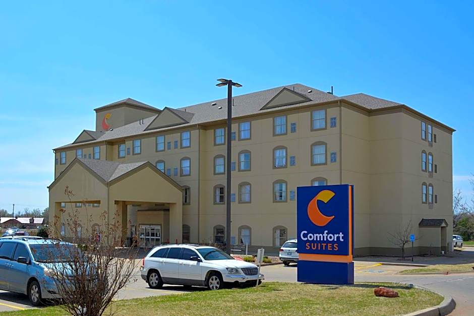 Comfort Suites Yukon - SW Oklahoma City