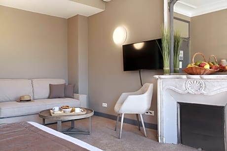 Junior Suite with Balcony