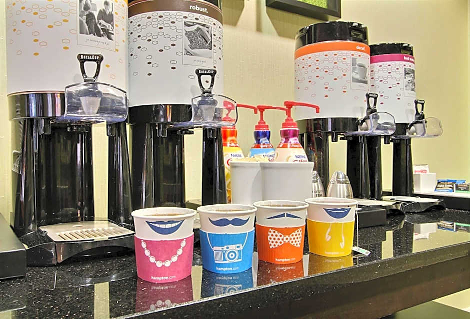 Hampton Inn By Hilton Savannah-I-95/Richmond Hill