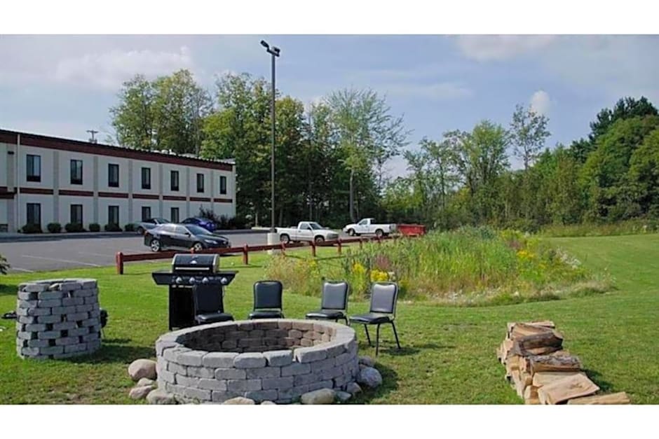Pleasant Night Inn Carthage Near Fort Drum