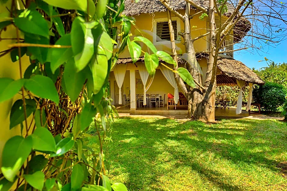 Upani in Diani complimentary cook for villas only, room service for deluxe suites