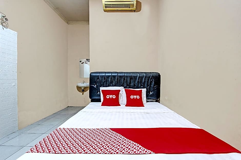 OYO 92459 Cahyo Kost 2