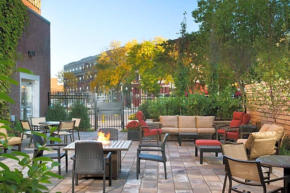 Courtyard by Marriott Minneapolis Downtown