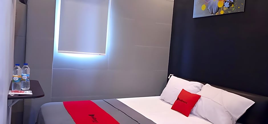 RedDoorz @ Jalan Raya Baturaden 2