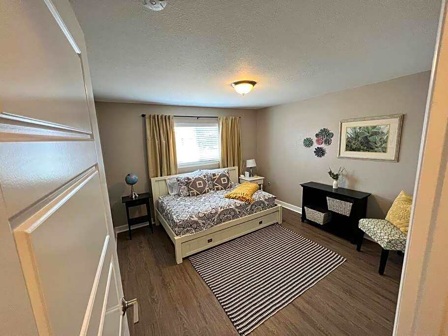 Spacious Westminster 2bd/1ba