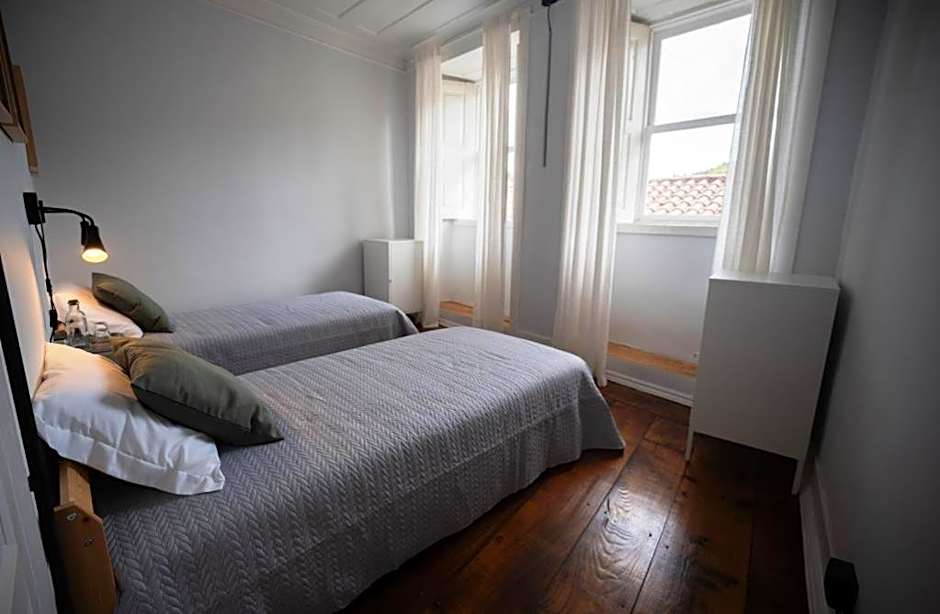 Inn Door 21 - Hostel & Suite