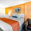 Howard Johnson by Wyndham Staunton