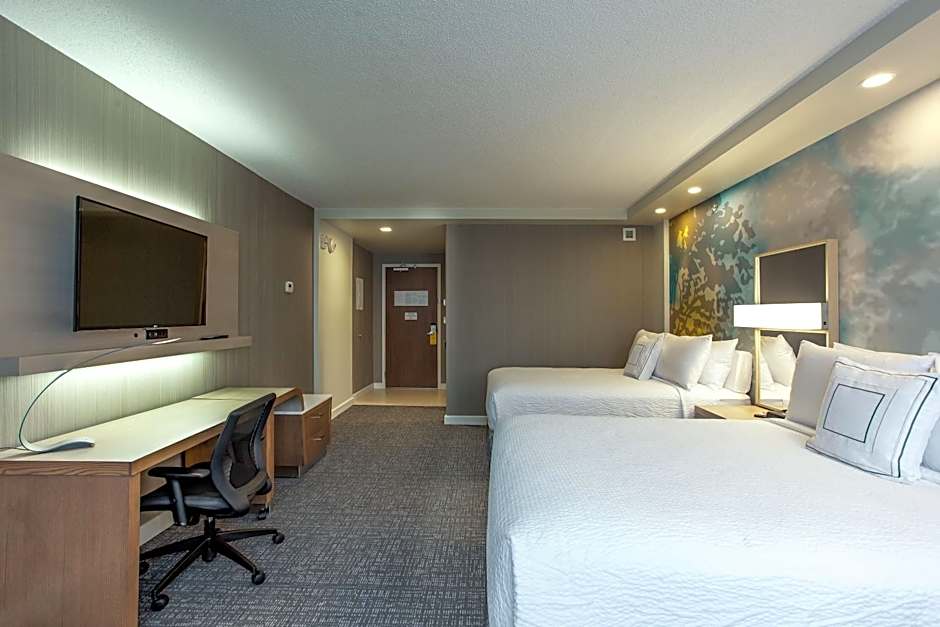 Courtyard by Marriott Montreal West Island/Baie D'Urfe