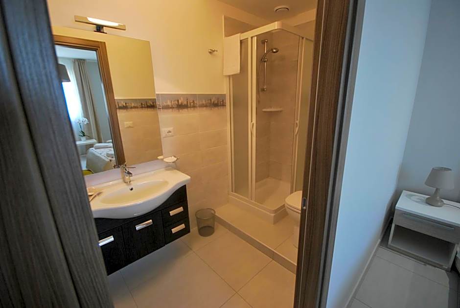 Photo 1 of 1 of Triple Room with Private Bathroom