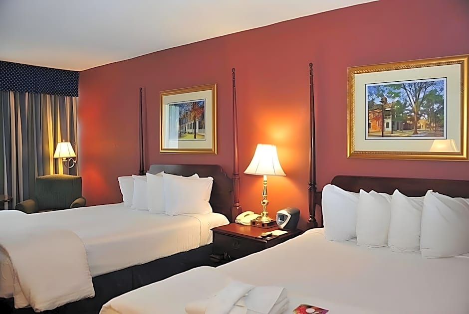 Fort Magruder Hotel, Trademark Collection by Wyndh – Williamsburg, VA