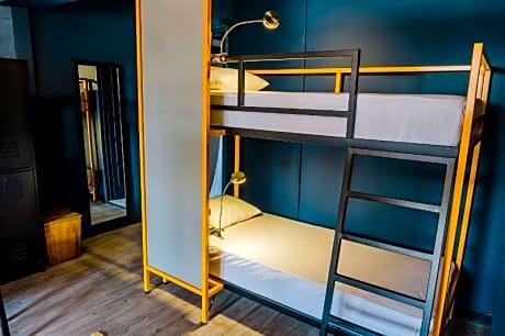 4 Bed Mix Dormitory