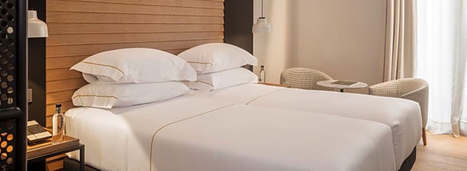 Hotel Advance