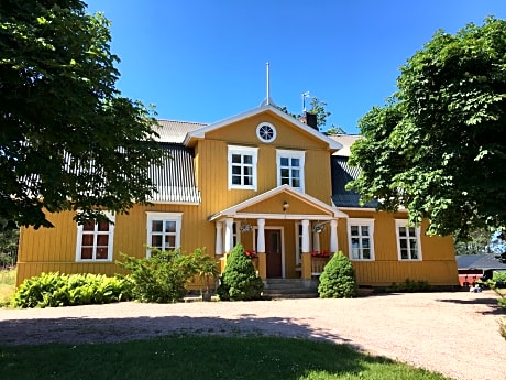 Vestlax Mellangård