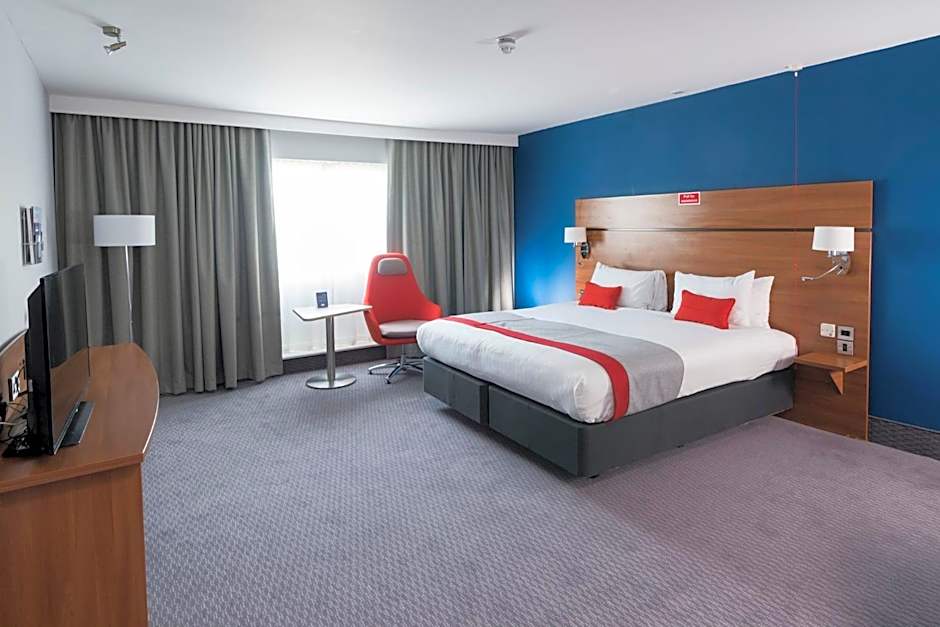 Holiday Inn Express Birmingham Star City By IHG