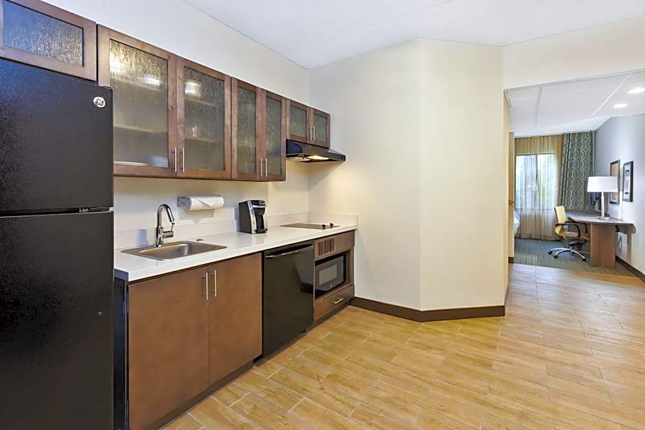 Candlewood Suites Grand Rapids Airport By IHG