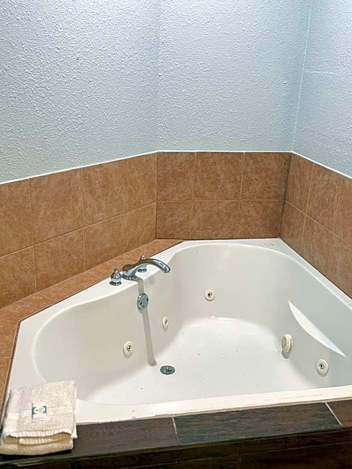 Americas Best Value Inn & Suites Haltom City Ft. Worth