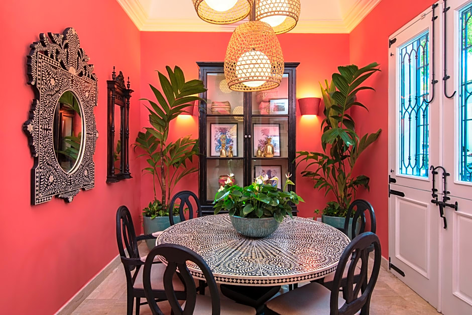 Casas del XVI Boutique Hotel