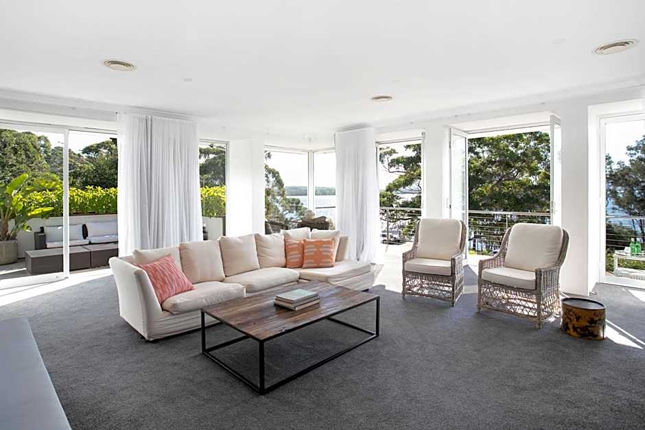 Bannisters by the Sea Mollymook