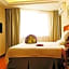 GreenTree Inn Zaozhuang Taishan Road Shituanxiao Express Hotel
