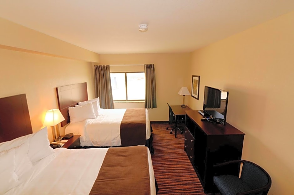 Cobblestone Inn & Suites - Denison | Oak Ridge