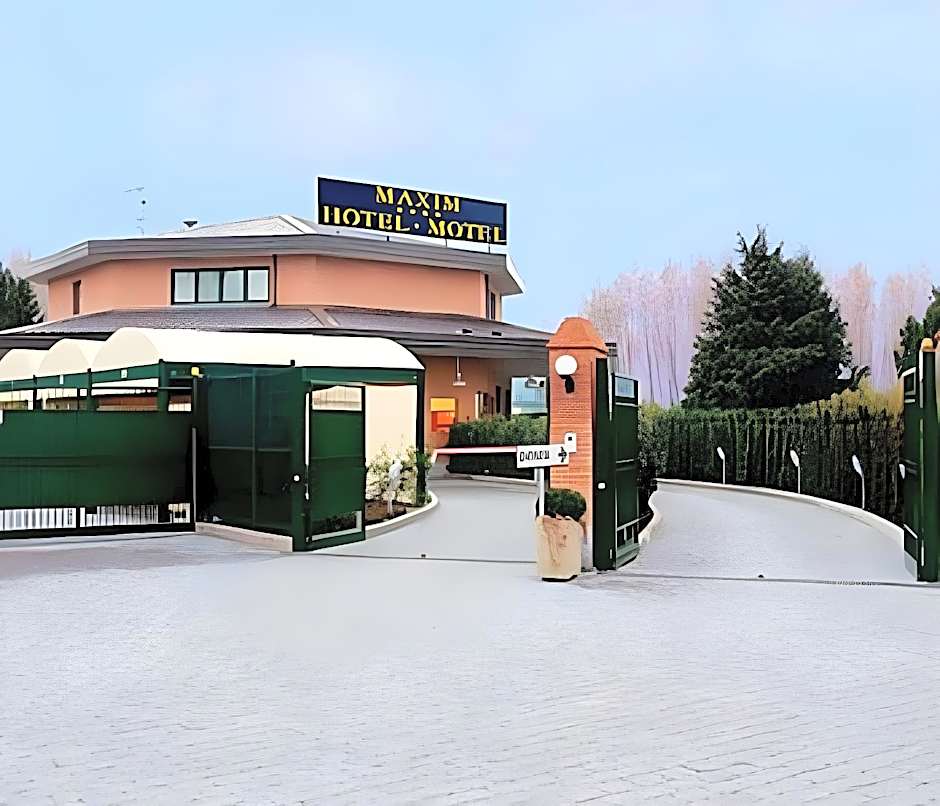 Hotel Maxim