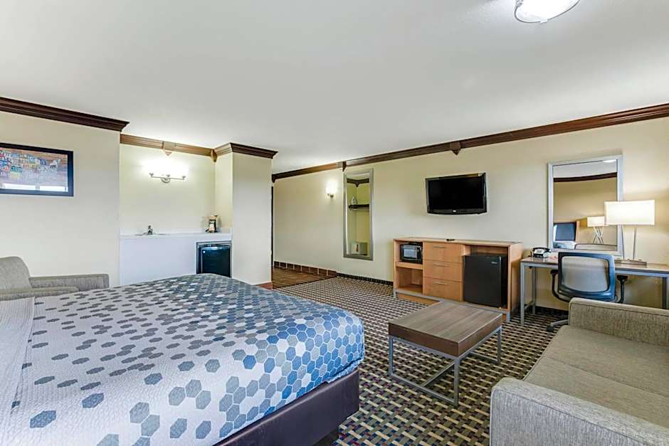 Econo Lodge Madison East
