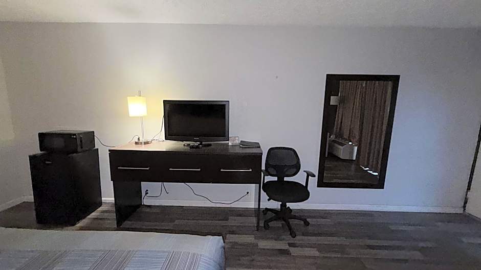 Wilkes-Barre Inn & Suites