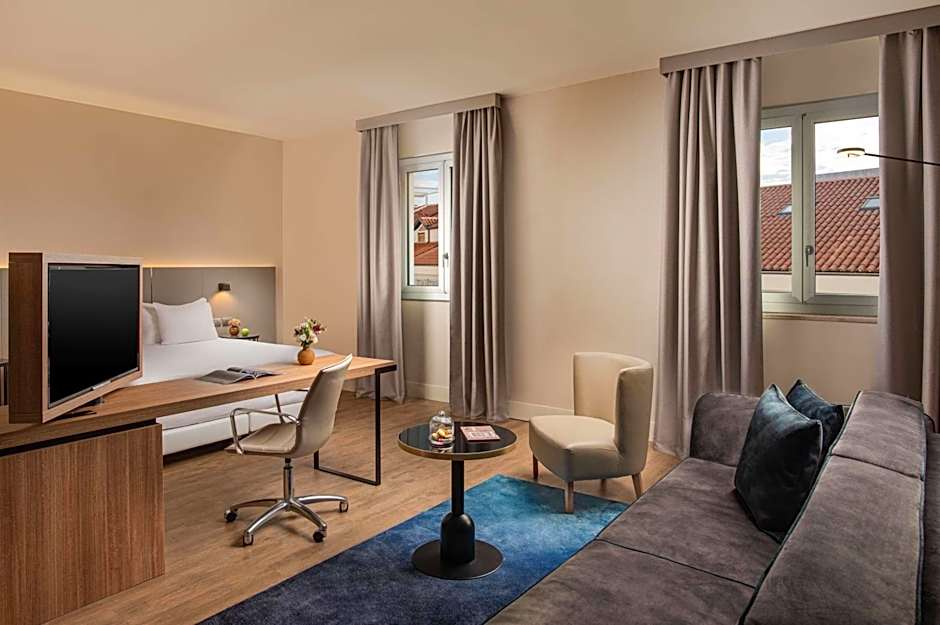 Photo 1 of 7 of Junior Suite
