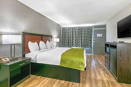 Standard King Room - Non-Smoking