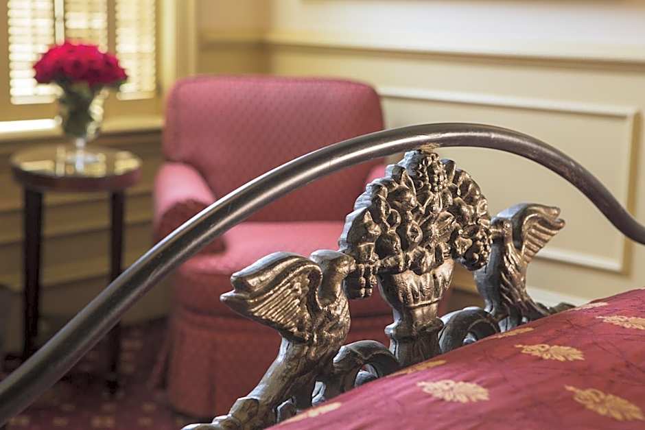 The Chanler at Cliff Walk