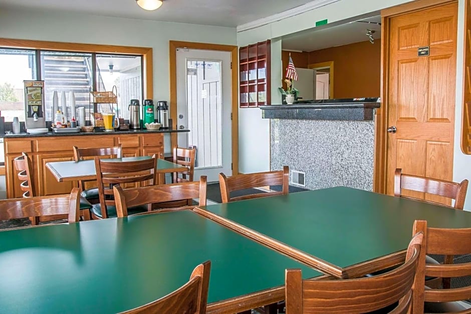 Rodeway Inn Grand Haven