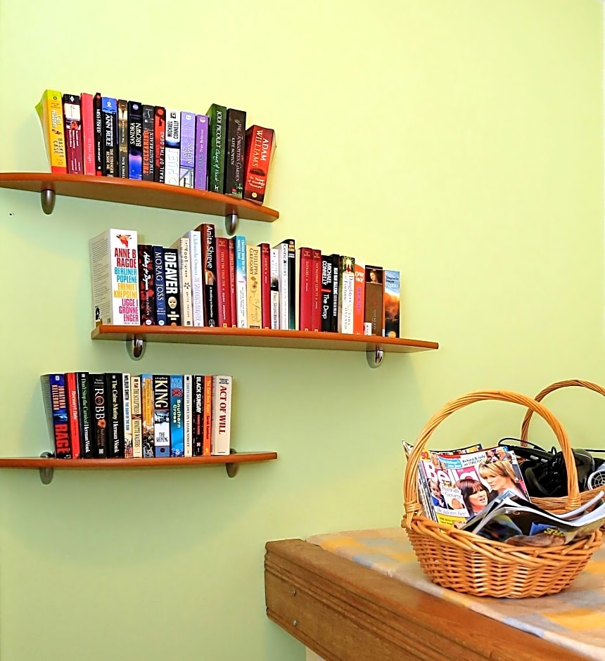 Apartments & Rooms Petra