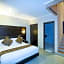 Flamingo Dewata Suite