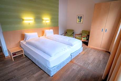 Single Room Comfort