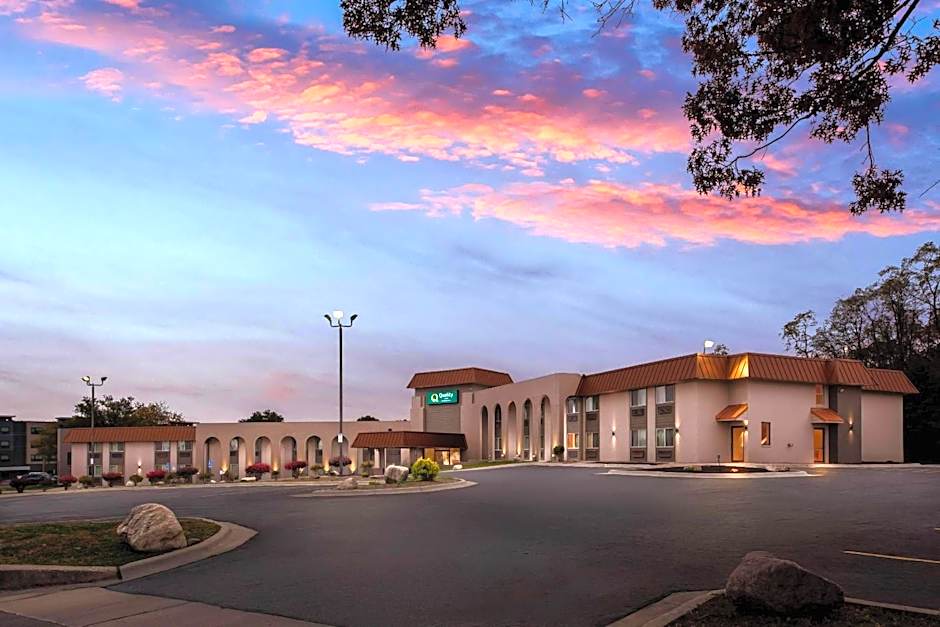 Quality Inn West Des Moines - Clive