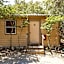 The Historic Leakey Inn